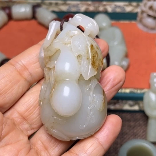 竹****和田玉未镶嵌颈饰