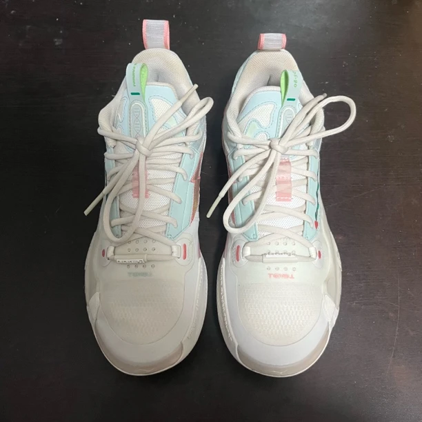 韦10白粉 42码无配盒 正品篮球鞋