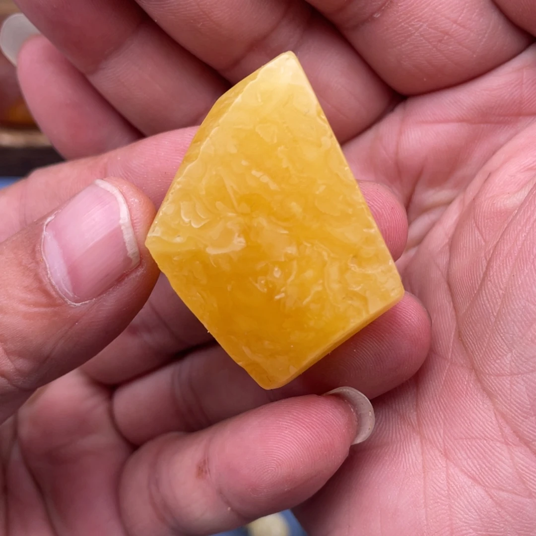 定制琥珀未镶嵌蜜蜡