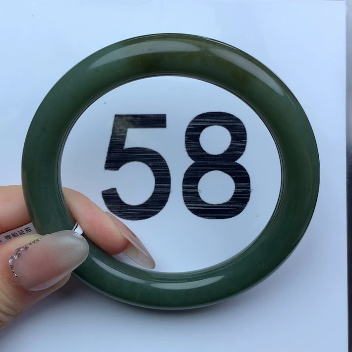 未镶嵌手镯和田玉9