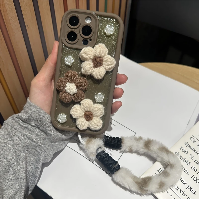 美拉德秋冬毛绒花朵日韩ins手机壳适用苹果16华为oppo小米vivo软