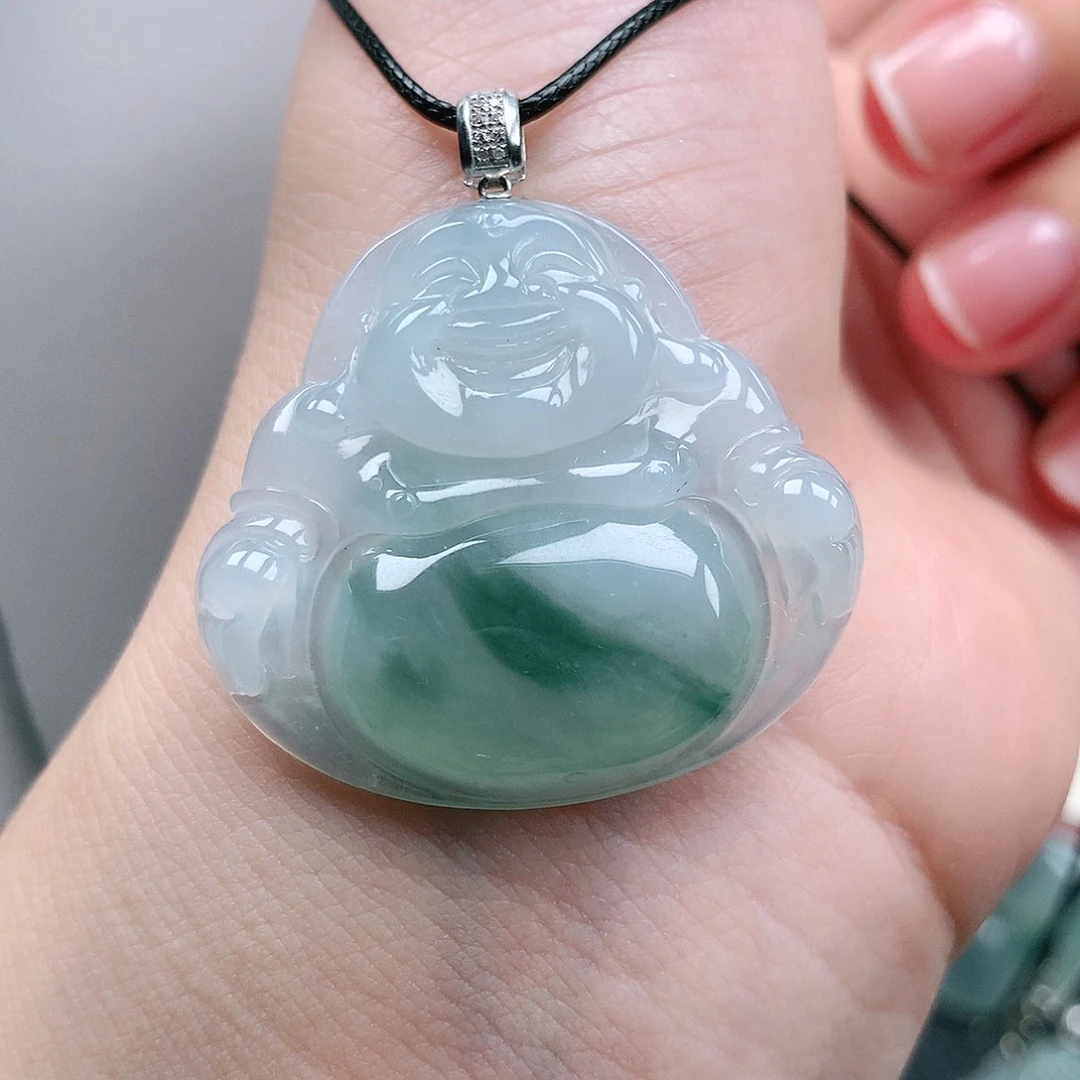 翡翠18K金镶嵌颈饰佛