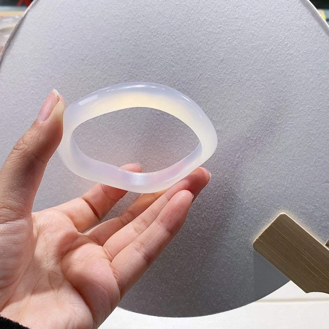 玛瑙/玉髓手镯未镶嵌60.5