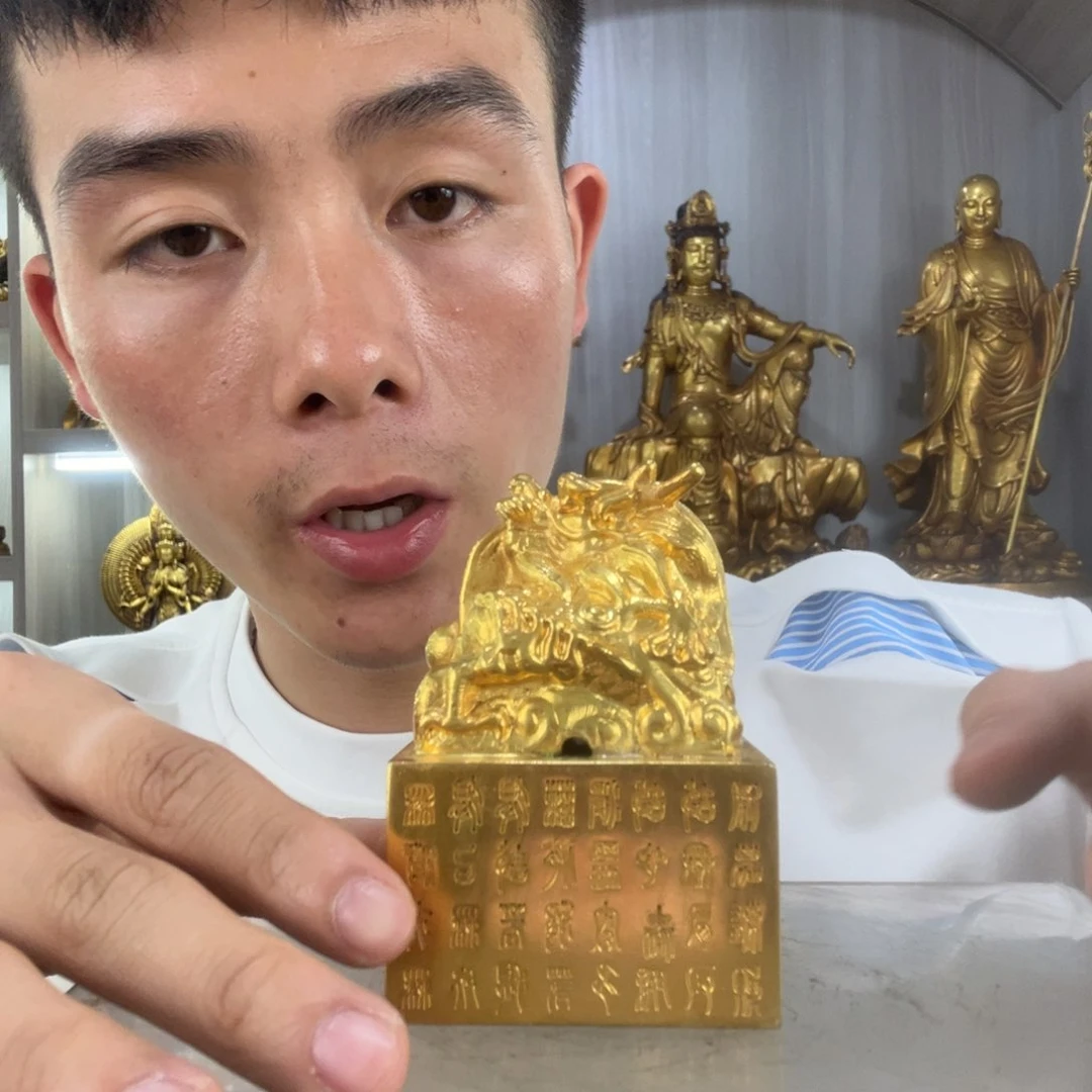 佛像的造型和造型都很