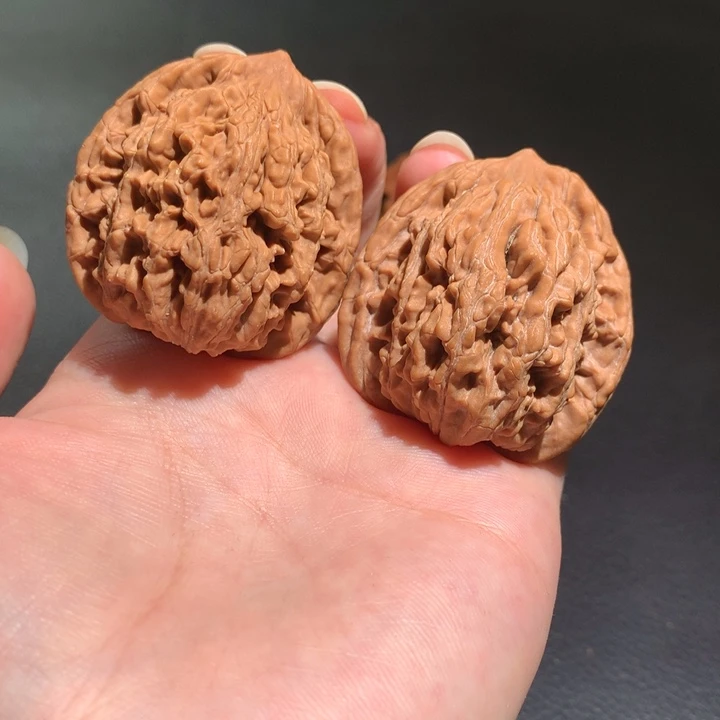 文玩核桃吊坠40虎头126