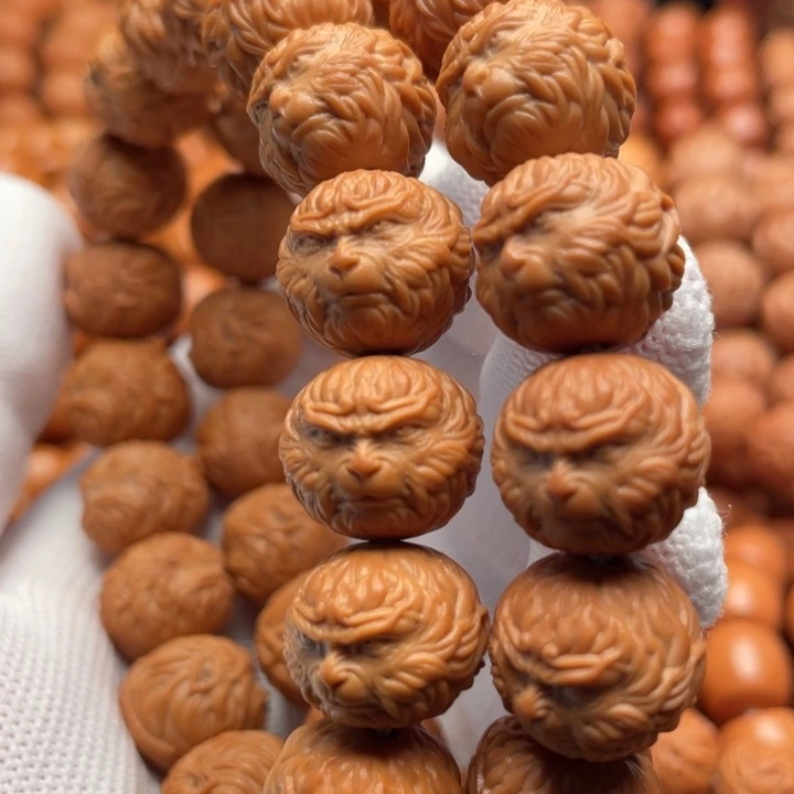 猴头核桃吊坠嘉**宿斗战胜佛