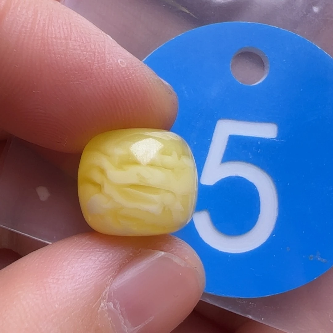 蜜蜡未镶嵌珠宝奇石12.6m m