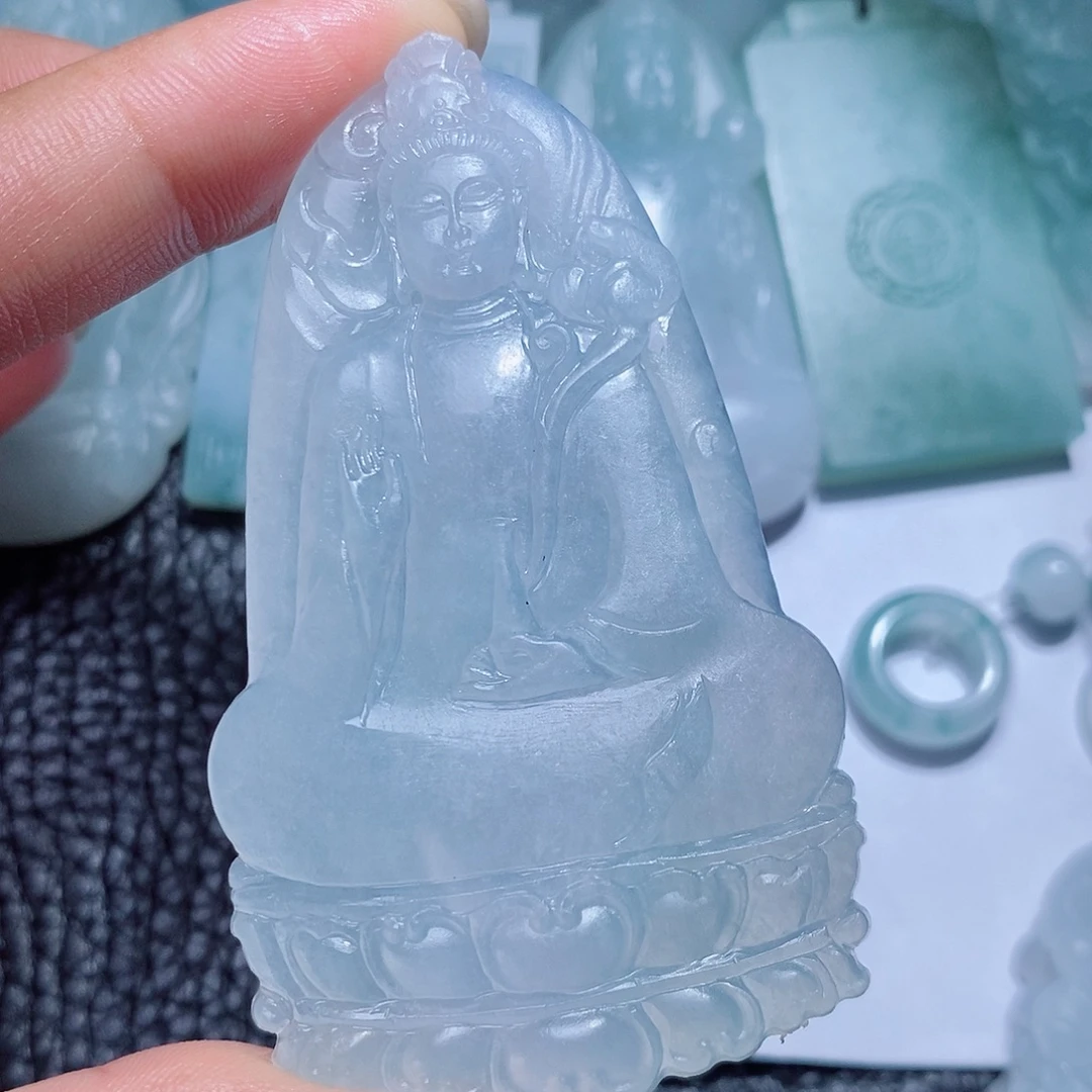 我***心定制翡翠未镶嵌毛货付款后确认抛光