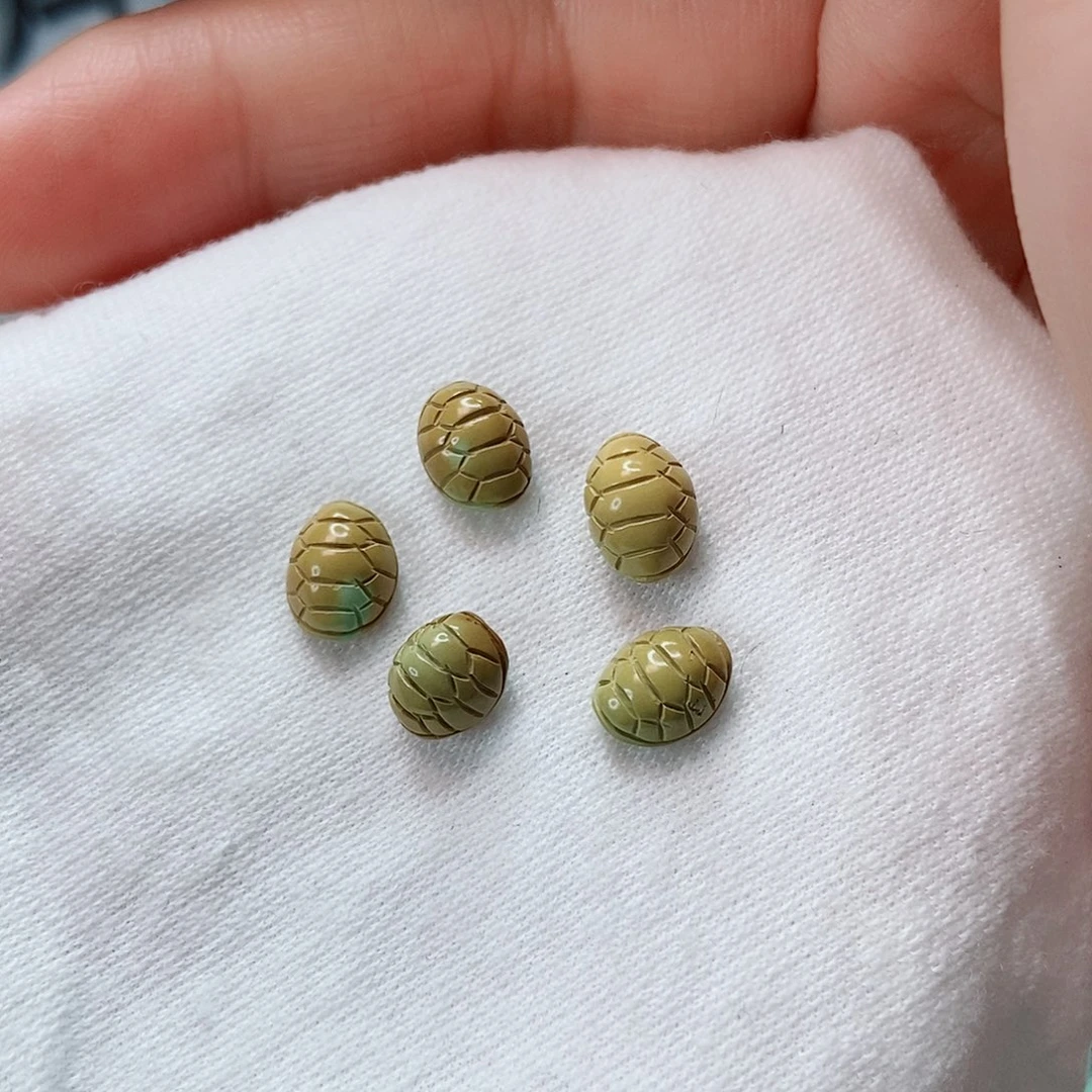 未镶嵌南红玛瑙珠宝奇石
