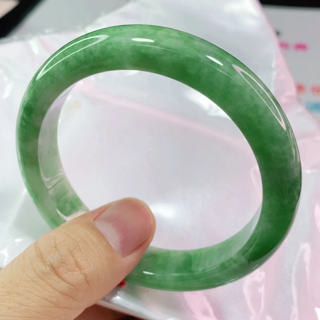 翡翠手镯未镶嵌5556圈口捡漏