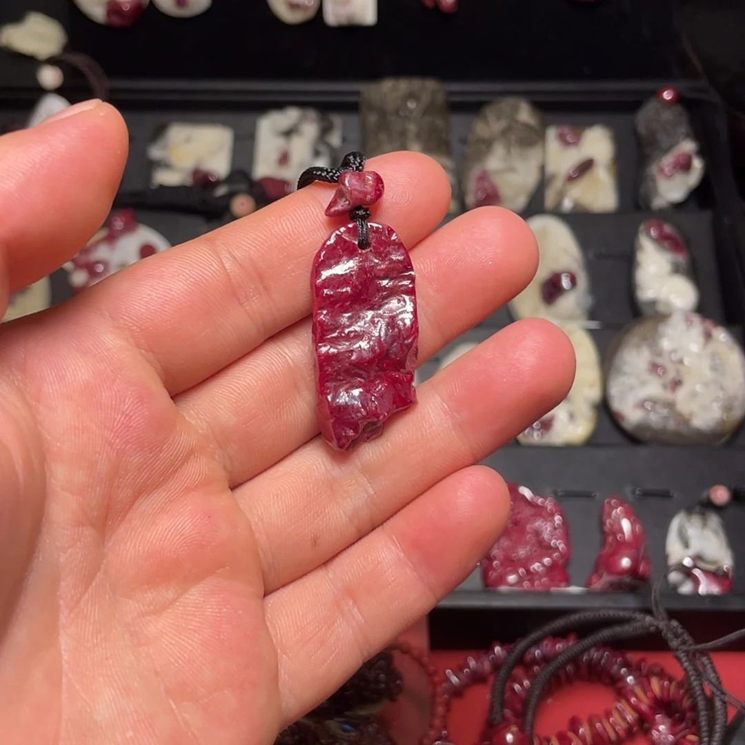 天然辰砂莫*原矿无事牌