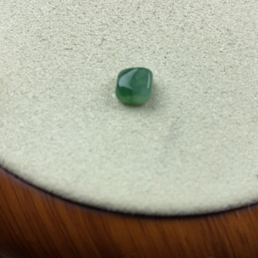 翡翠戒指未镶嵌?****～随型