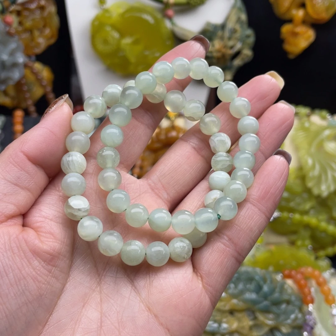 未镶嵌蛇纹石玉颈饰