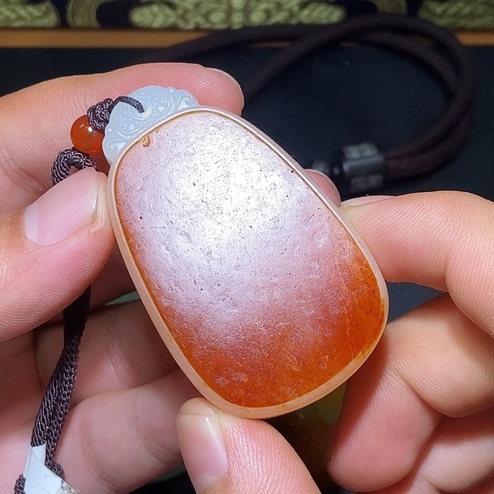 中***好和田玉未镶嵌颈饰CC