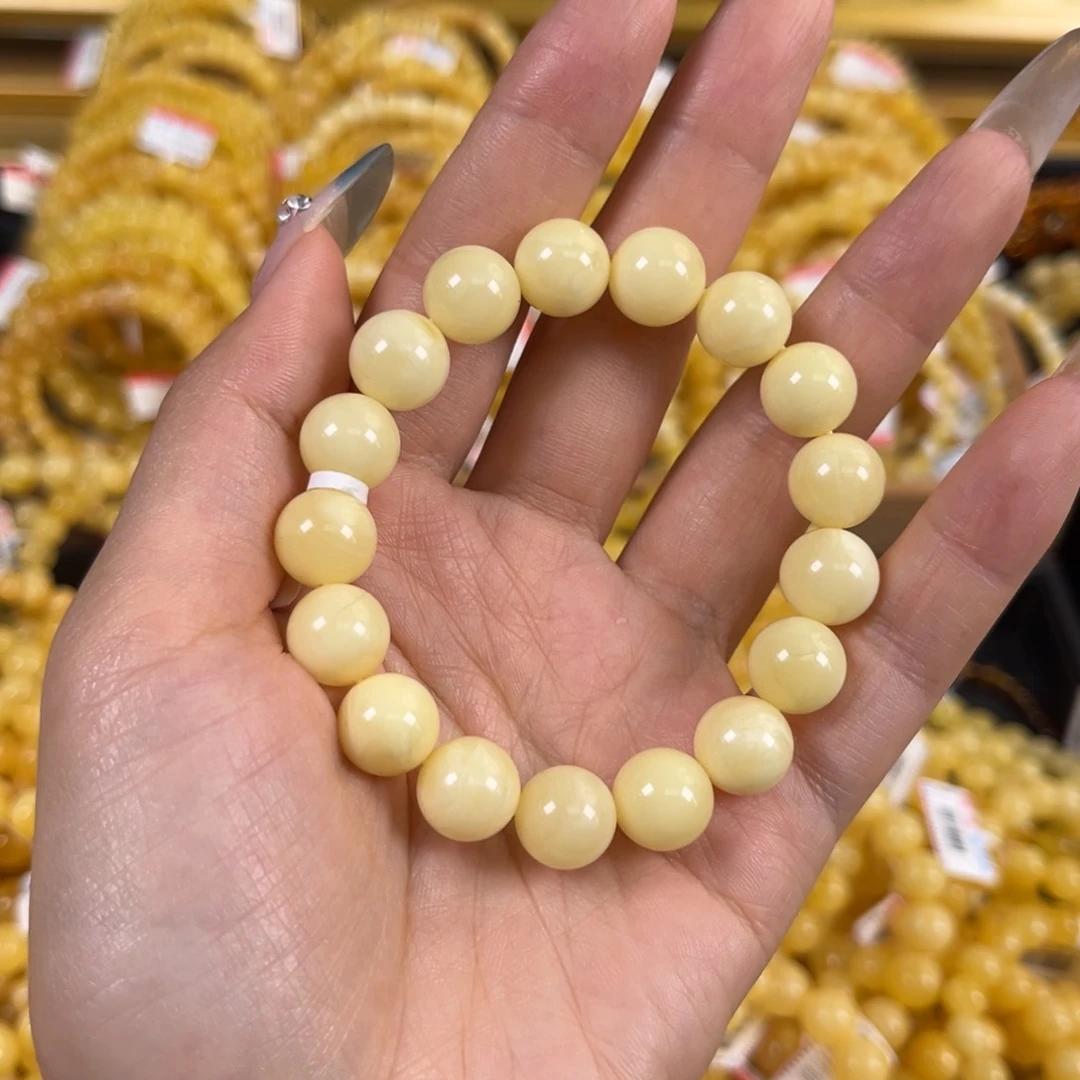 裸石琥珀未镶嵌七*?浓白蜡