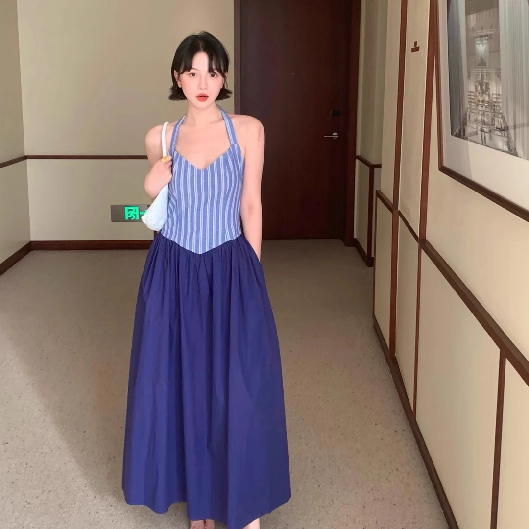 酒午【蓝晒】法式复古海军风夏季条纹挂脖v领长款大摆连衣裙KLF4162