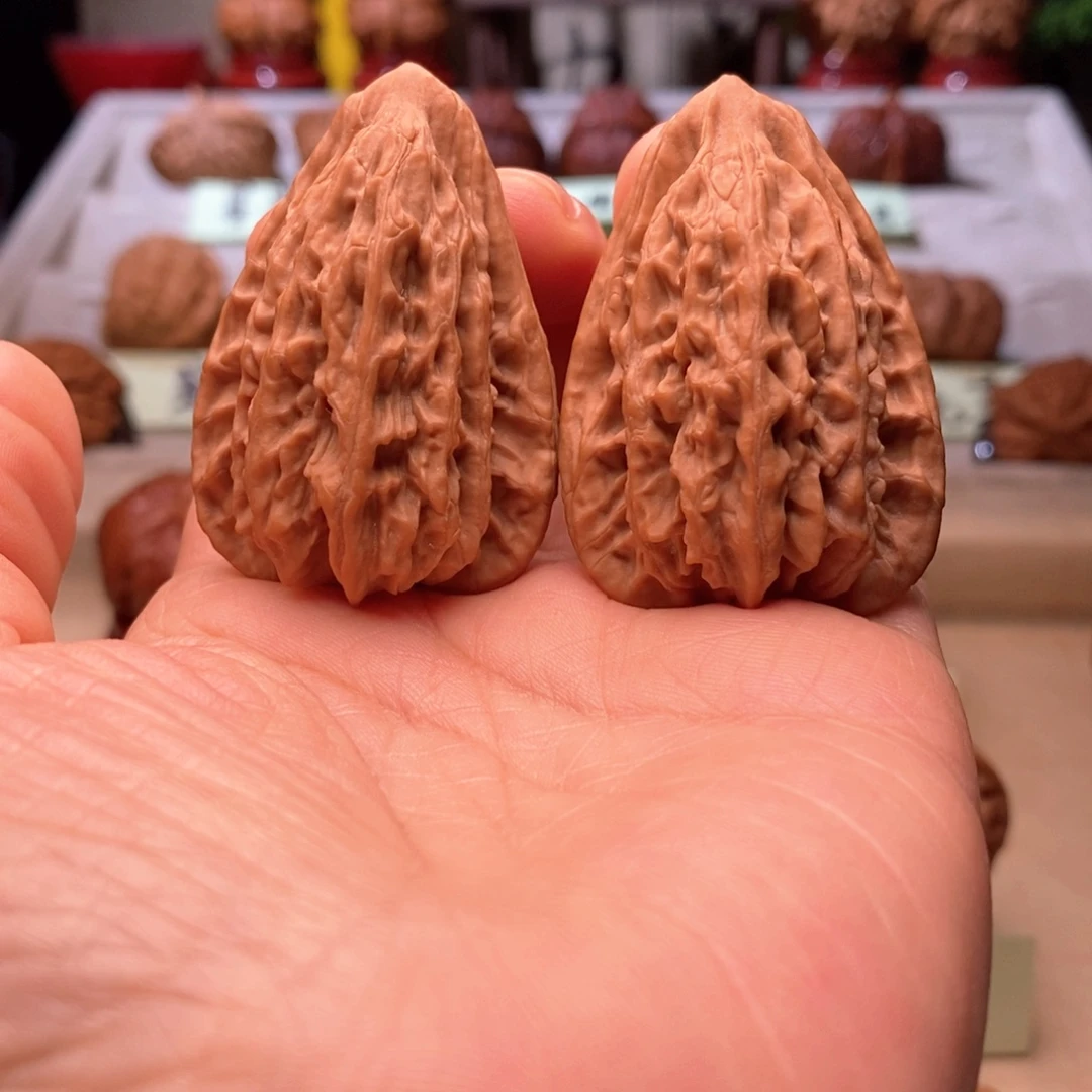 文玩核桃把件金字塔