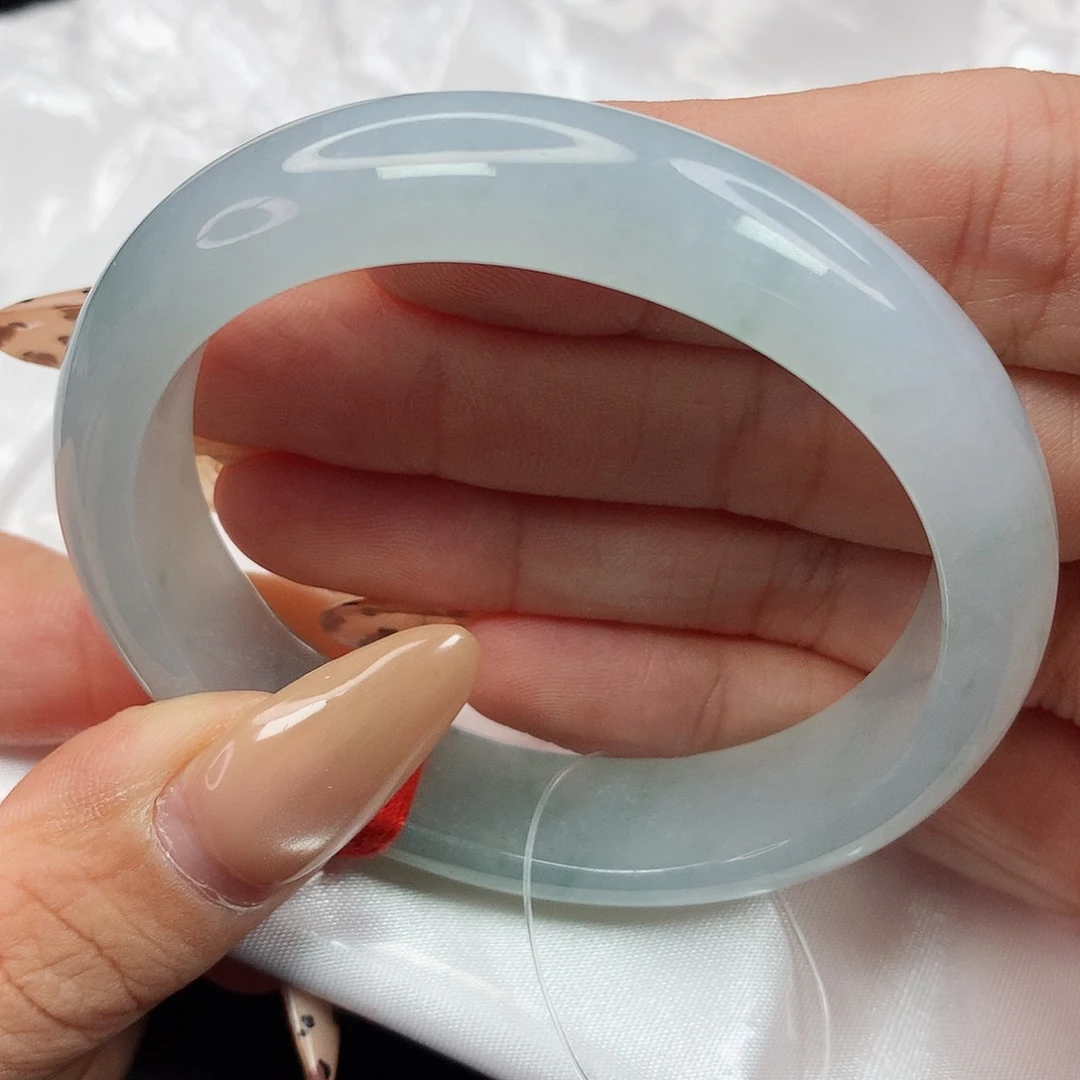 未镶嵌手镯（贵妃镯）翡翠41