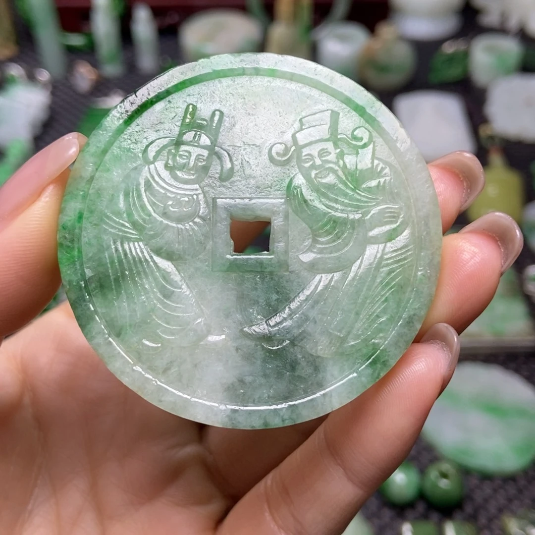 翡翠未镶嵌挂件清