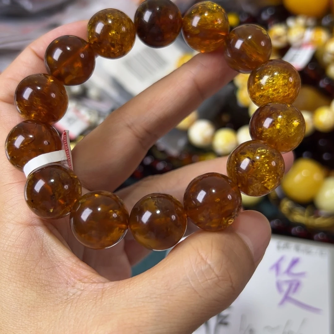 未镶嵌琥珀珠宝奇石171