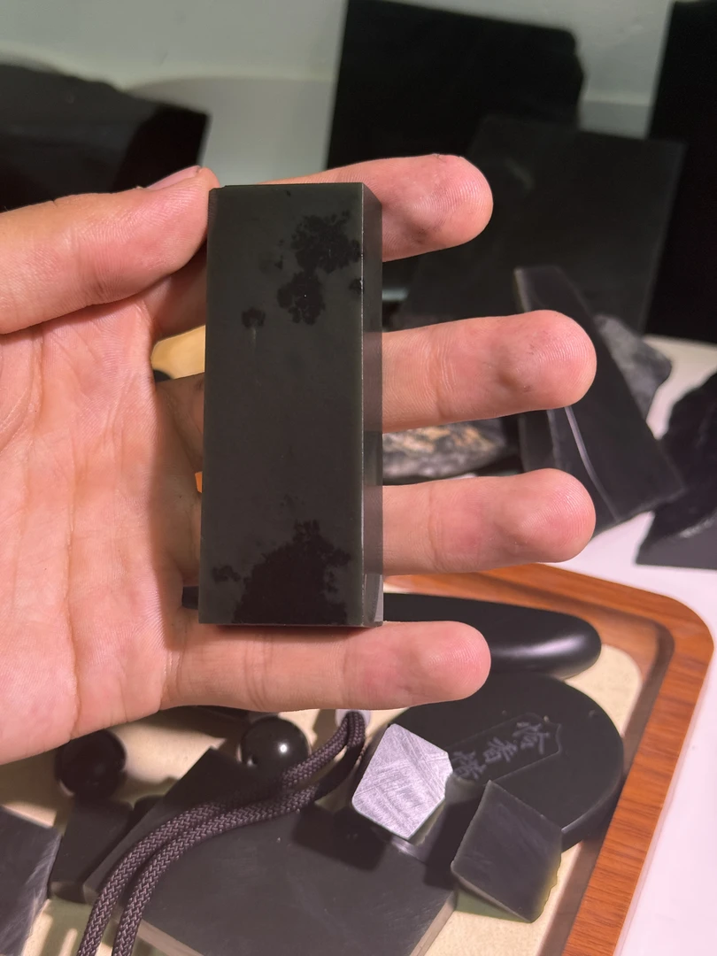 非金属皮质吊坠 玉绿羊脂无事牌六刀牌