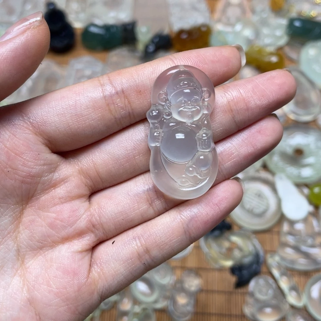 未镶嵌蛇纹石玉颈饰左****箫