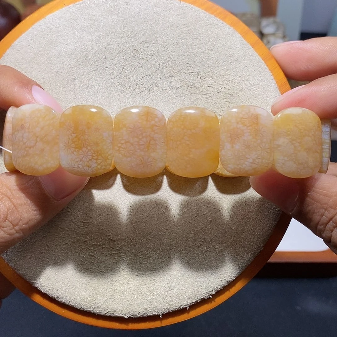 硅化珊瑚（珊瑚玉）手串未镶嵌黄冰干净满花40