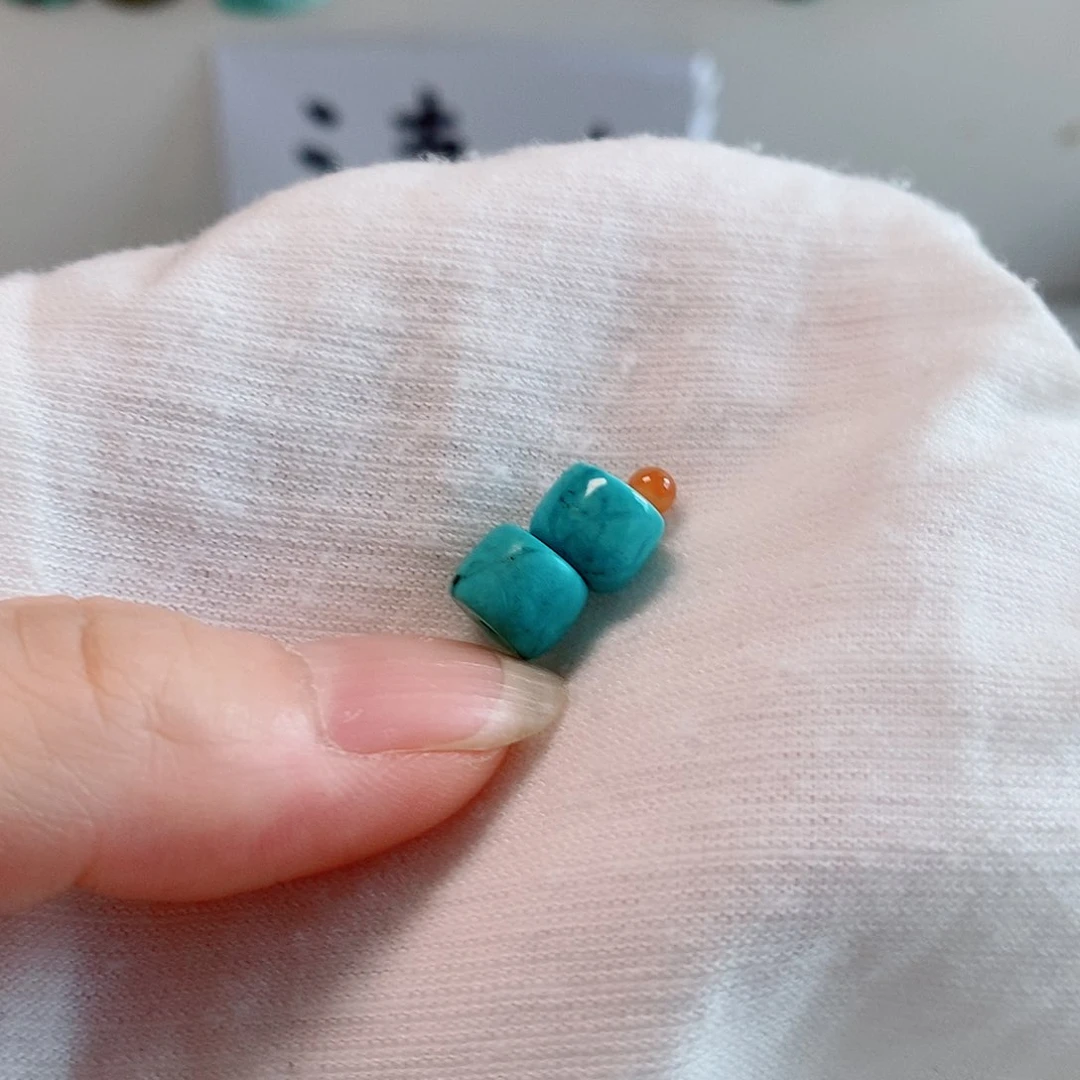 南红玛瑙未镶嵌珠宝奇石