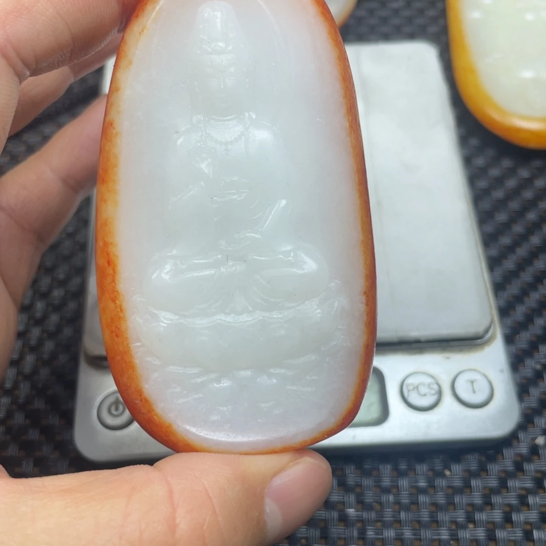 樱***8和田玉未镶嵌颈饰