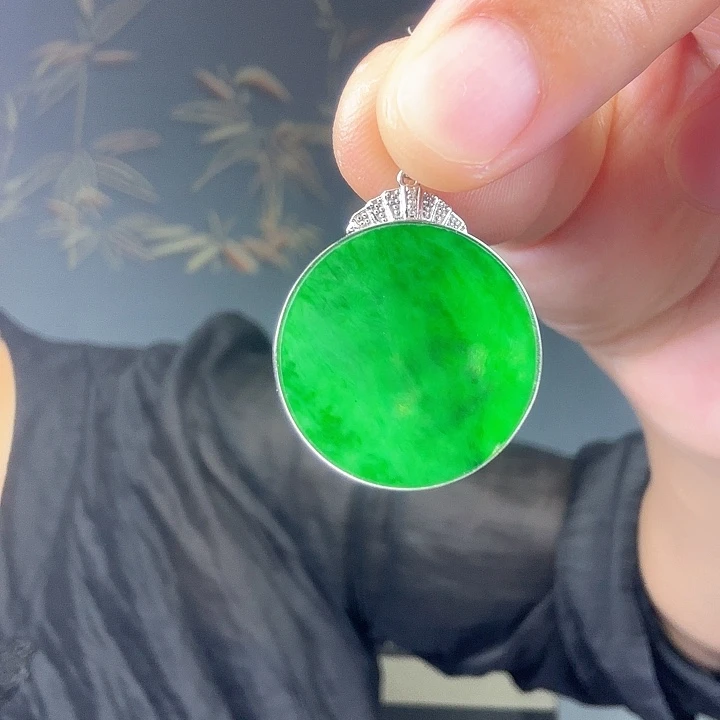 翡翠18K金镶嵌吊坠(不含链)特价