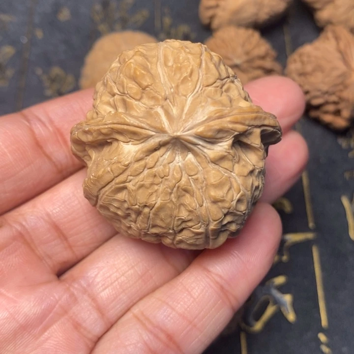 ****人吊坠文玩核桃文玩核桃异形单只