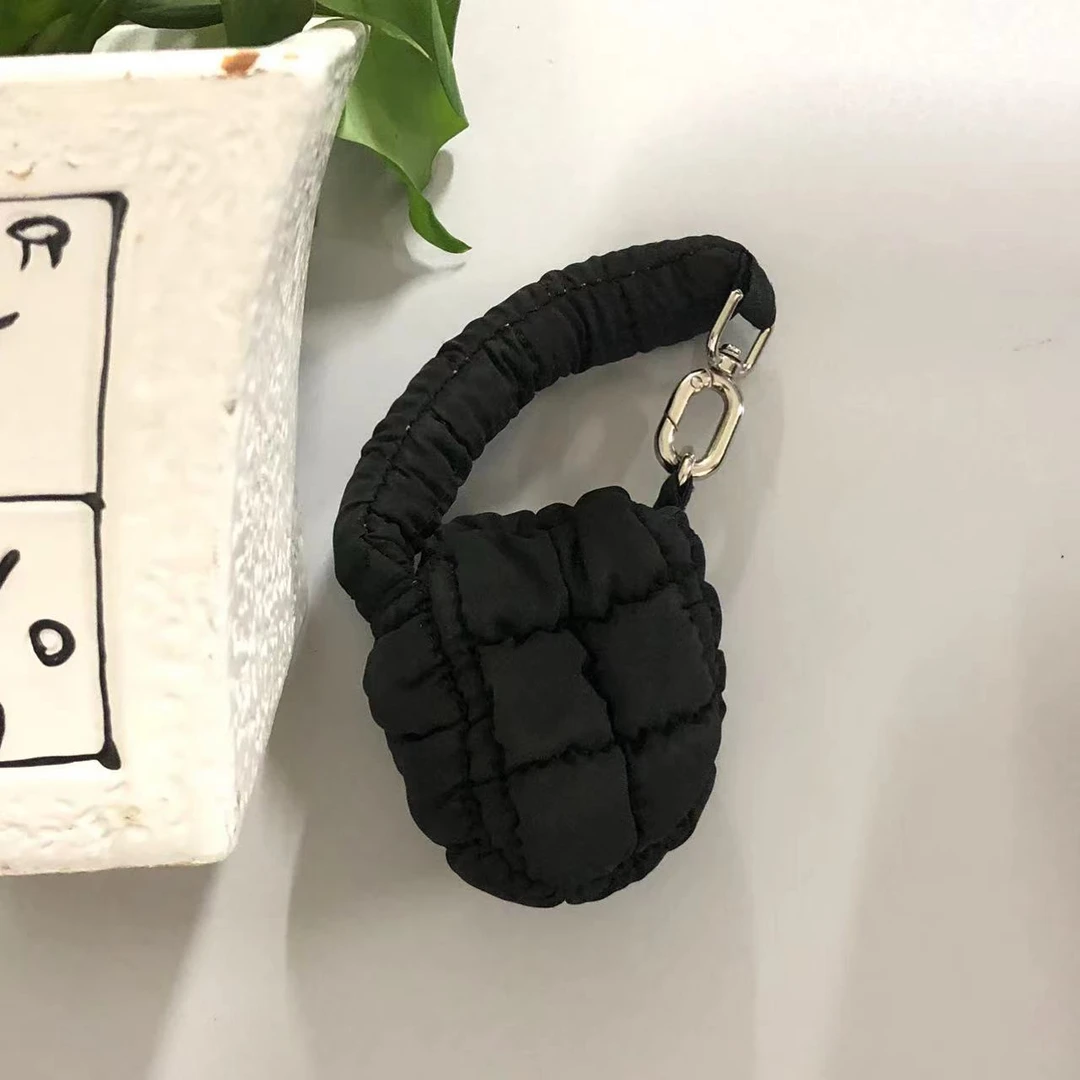 小修化妆包（黑色耳机包）