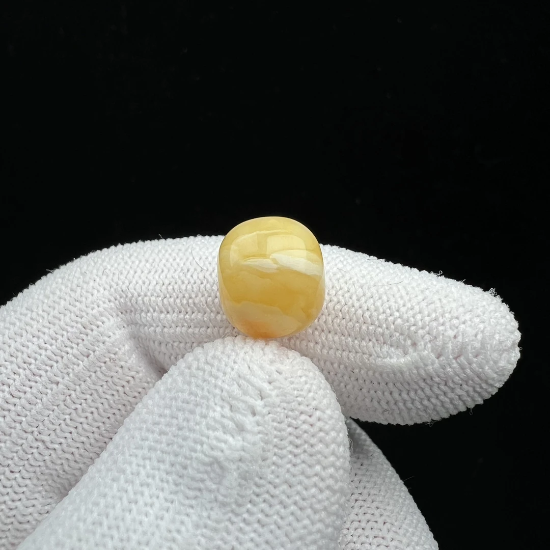 J2349天然原矿蜜蜡墩子11.7*10mm支持复检