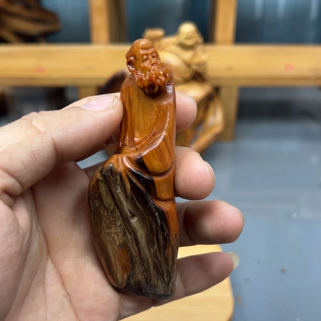 H****木崖柏木摆件手把件