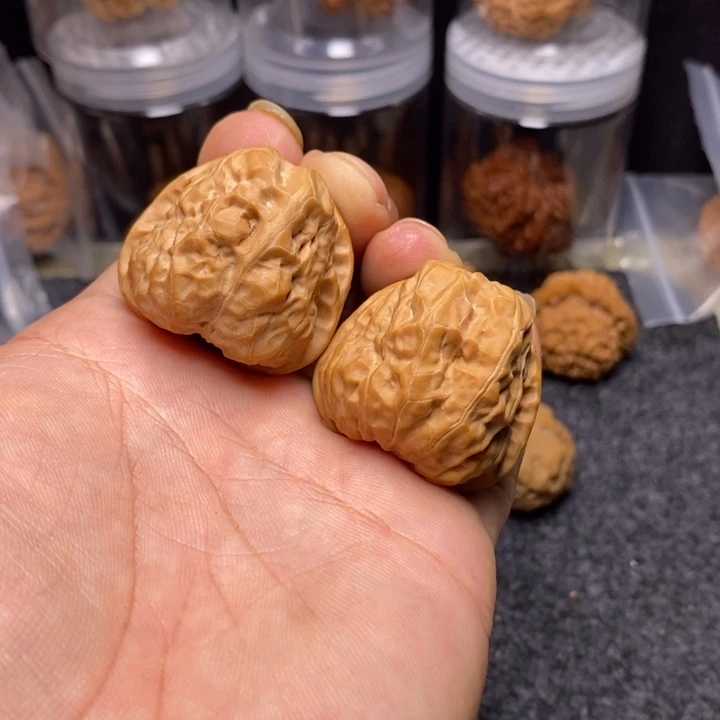 文玩核桃吊坠36蛤蟆头