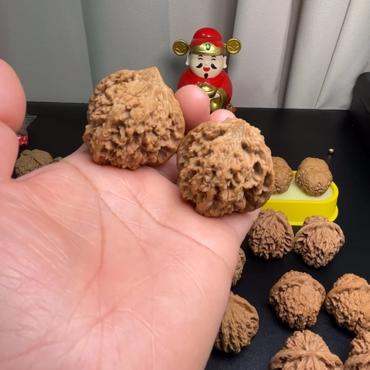 桃核吊坠满天飞41