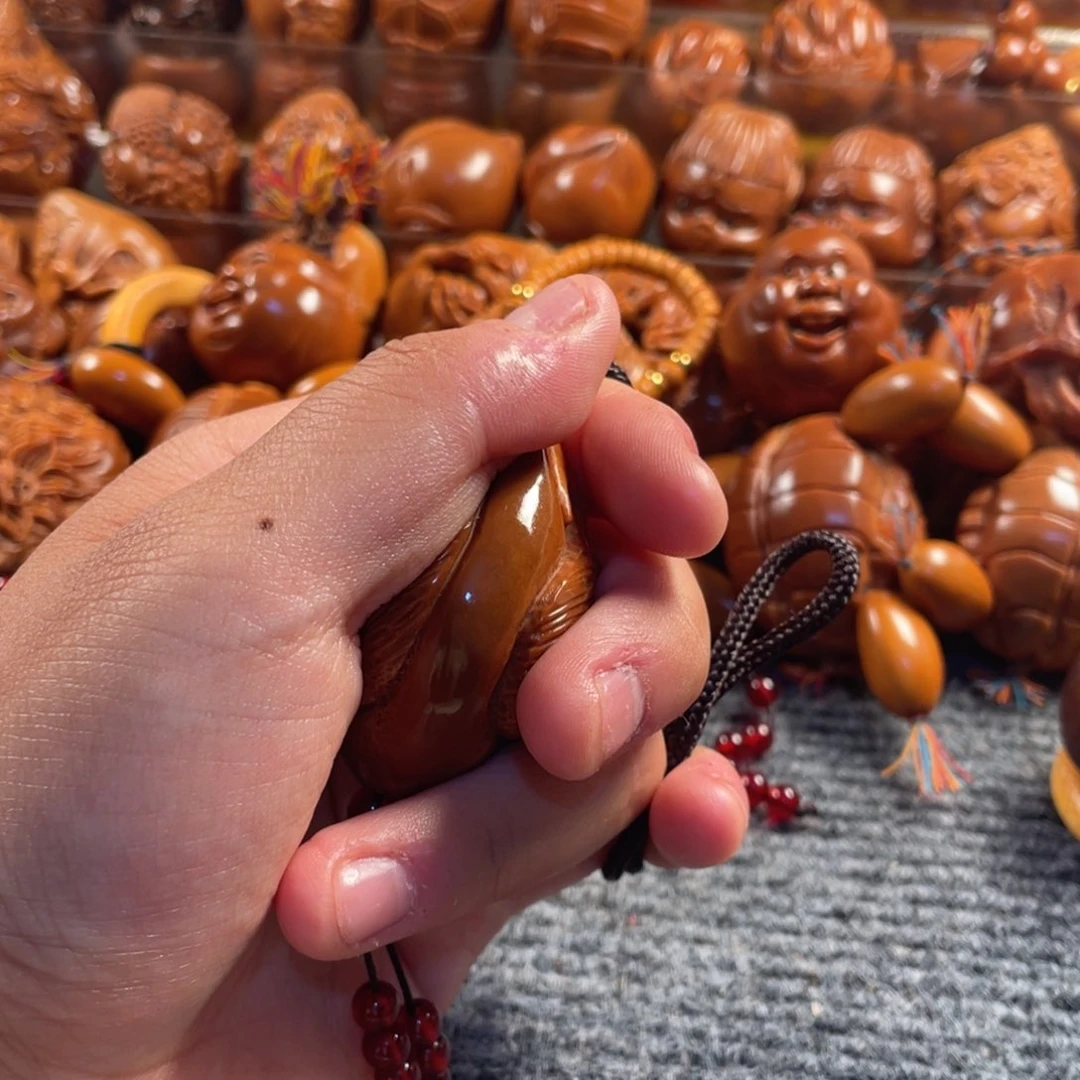 橄榄核吊坠独款三面