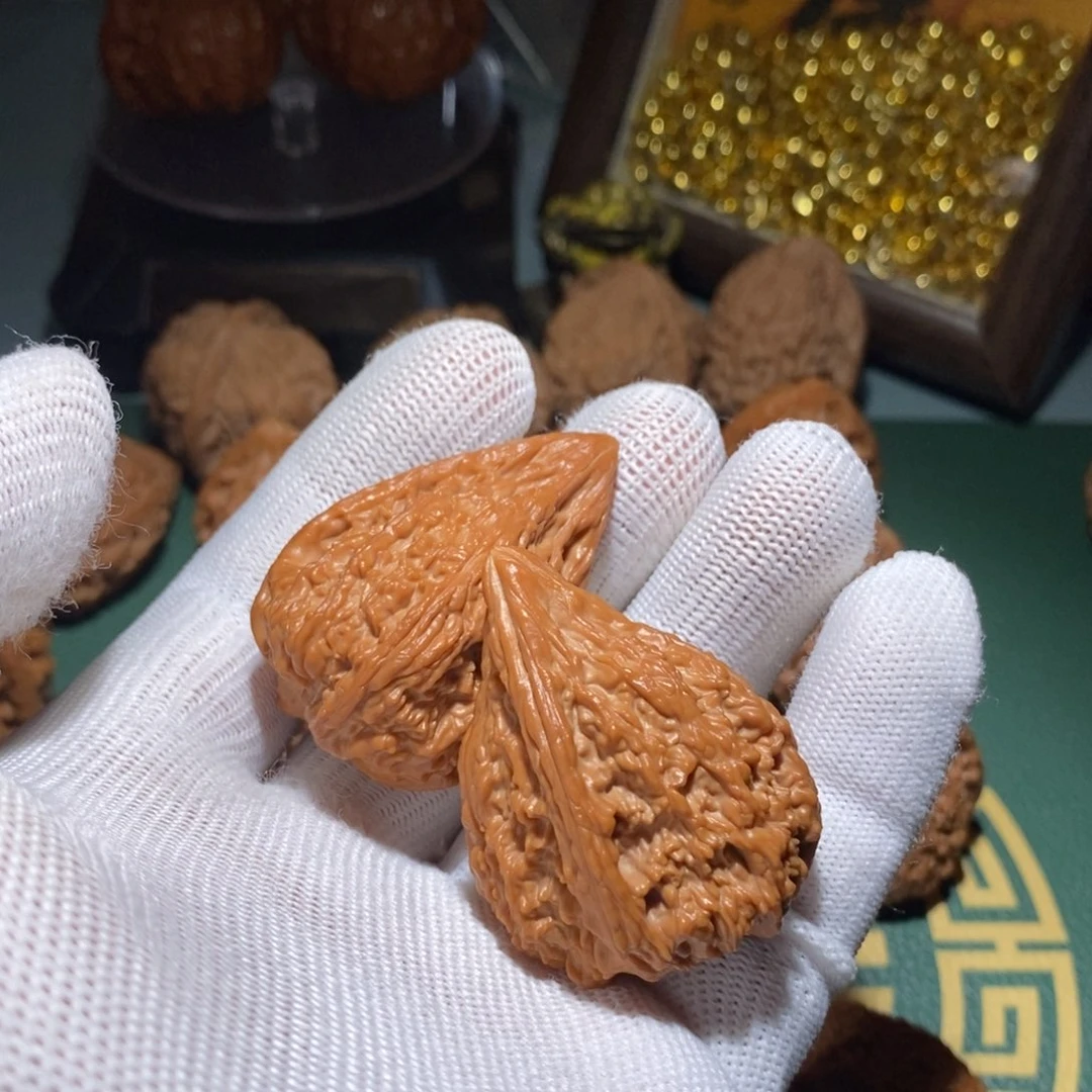 迷***0吊坠文玩核桃塔尖