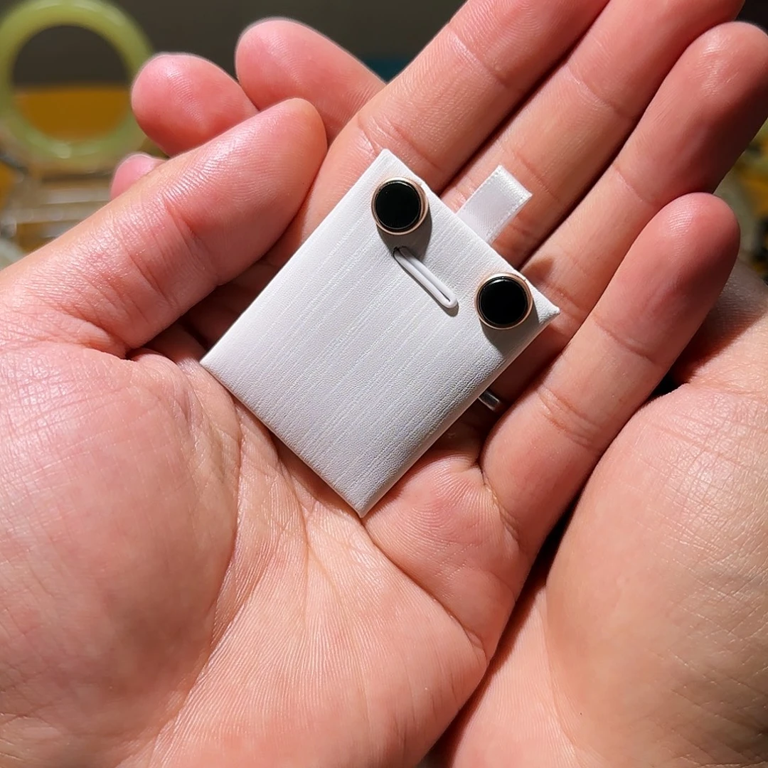 和田玉未镶嵌耳坠