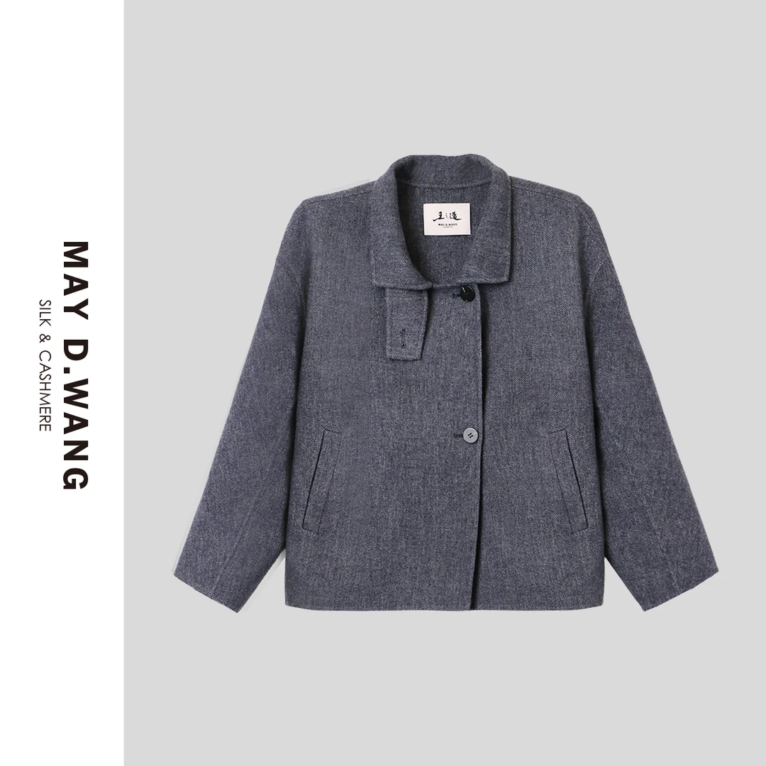 王之造2025年老钱风复古宽松版软糯羊毛短款大衣 E2F1120