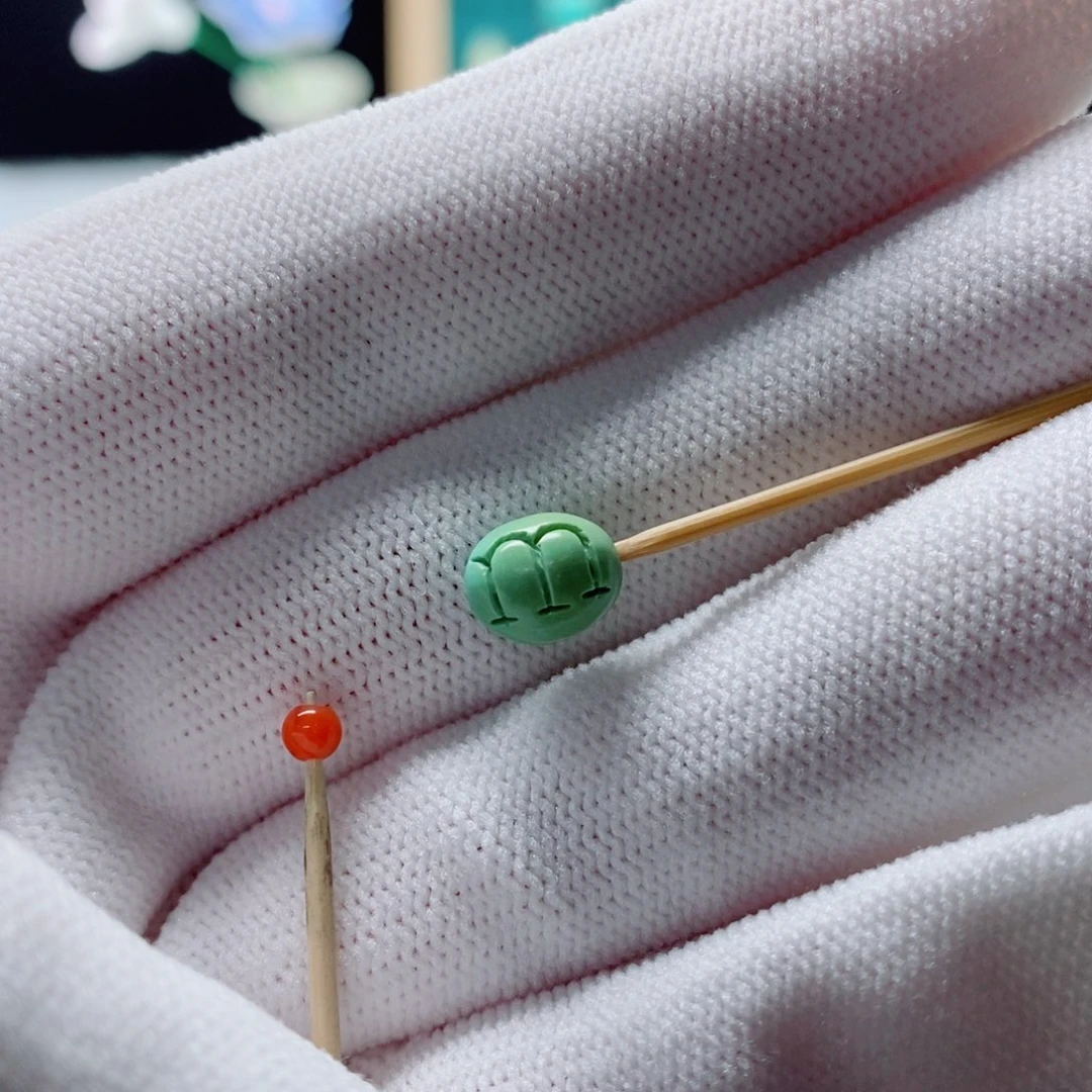未镶嵌南红玛瑙珠宝奇石