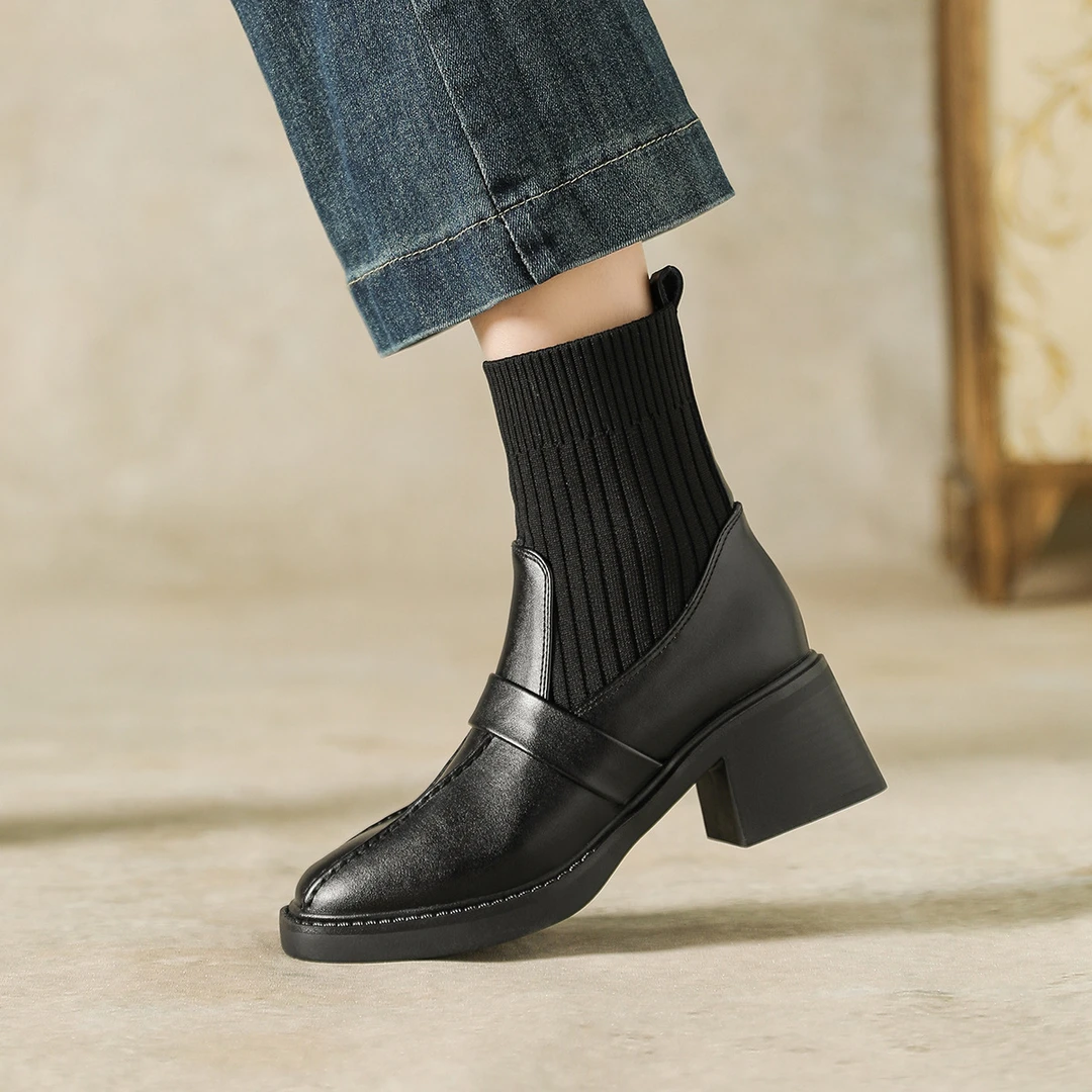 法式秋冬新款针织筒粗跟短靴女方头靴子弹力靴高跟黑色马丁靴子女