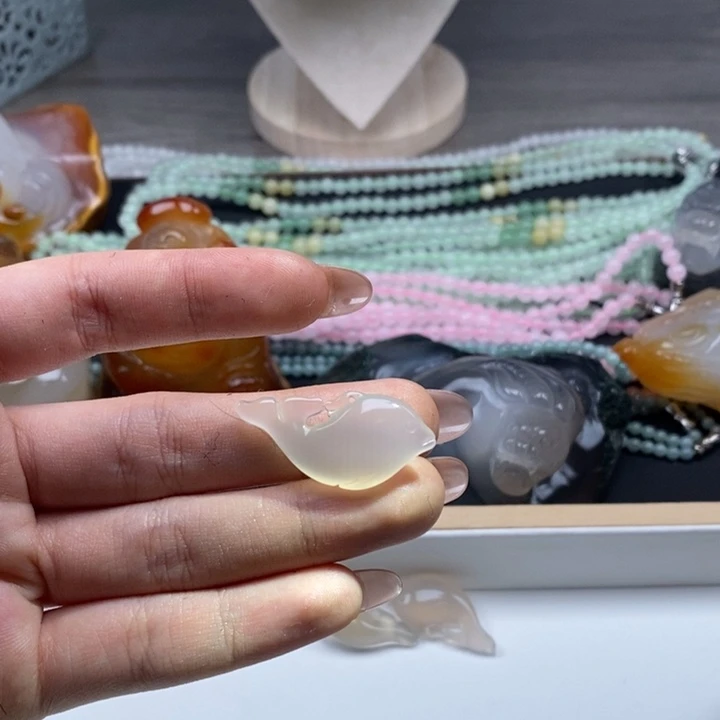 玛瑙/玉髓未镶嵌颈饰玛瑙