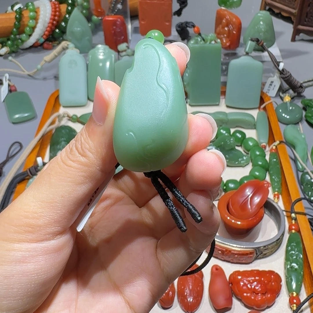 和田玉（碧玉）未镶嵌吊坠(赠链)随型吊坠风生水起过灯
