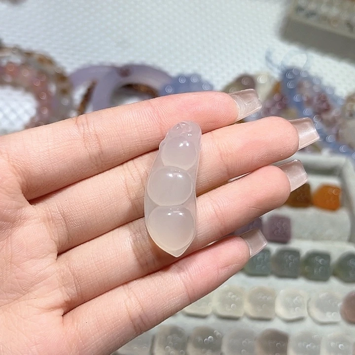 玛瑙/玉髓颈饰合金
