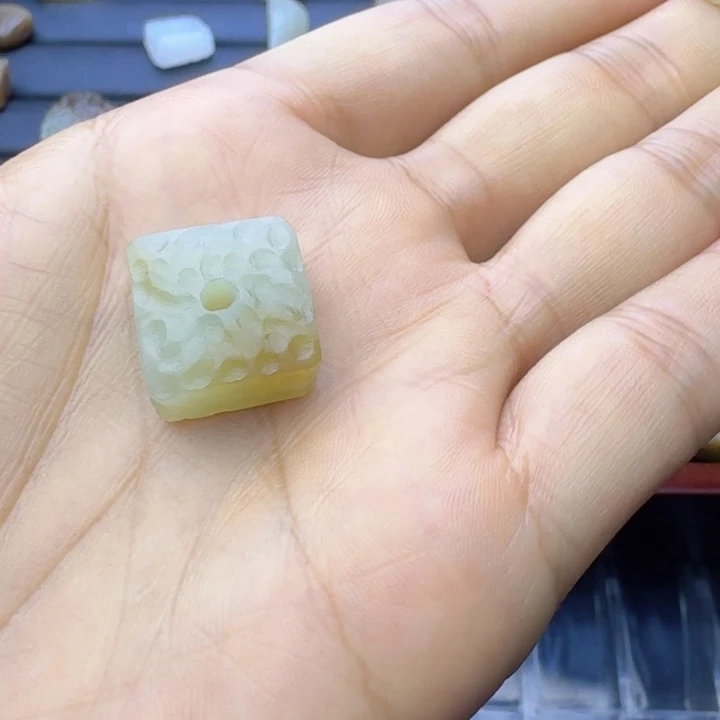 十***诗和田玉未镶嵌挂件