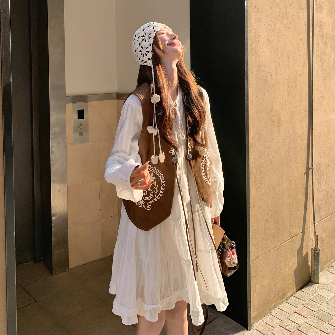 民族风复古棕色刺绣马甲连衣裙套装女2025秋季西部旅游穿搭两件套