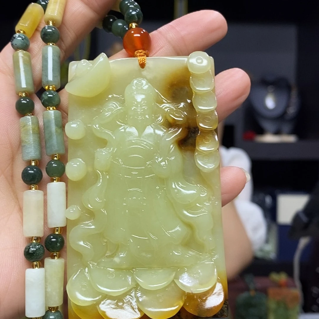 岫玉未镶嵌挂件吊坠