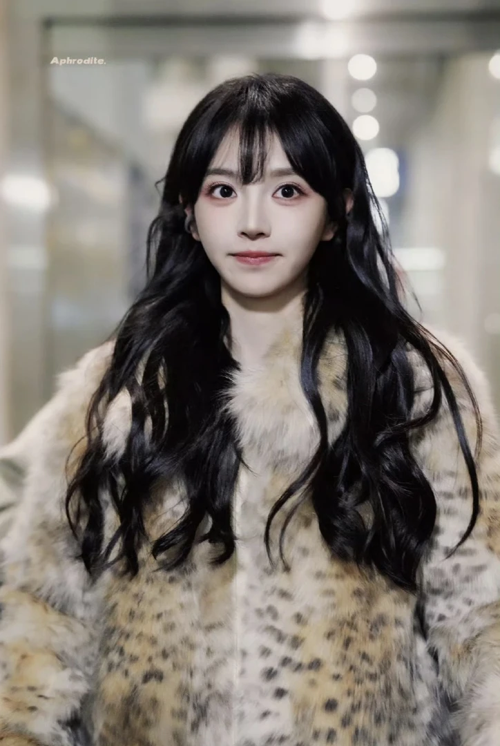 人造皮草 田曦薇明星同款仿狐狸毛外套冬季短款皮草豹纹毛毛外套