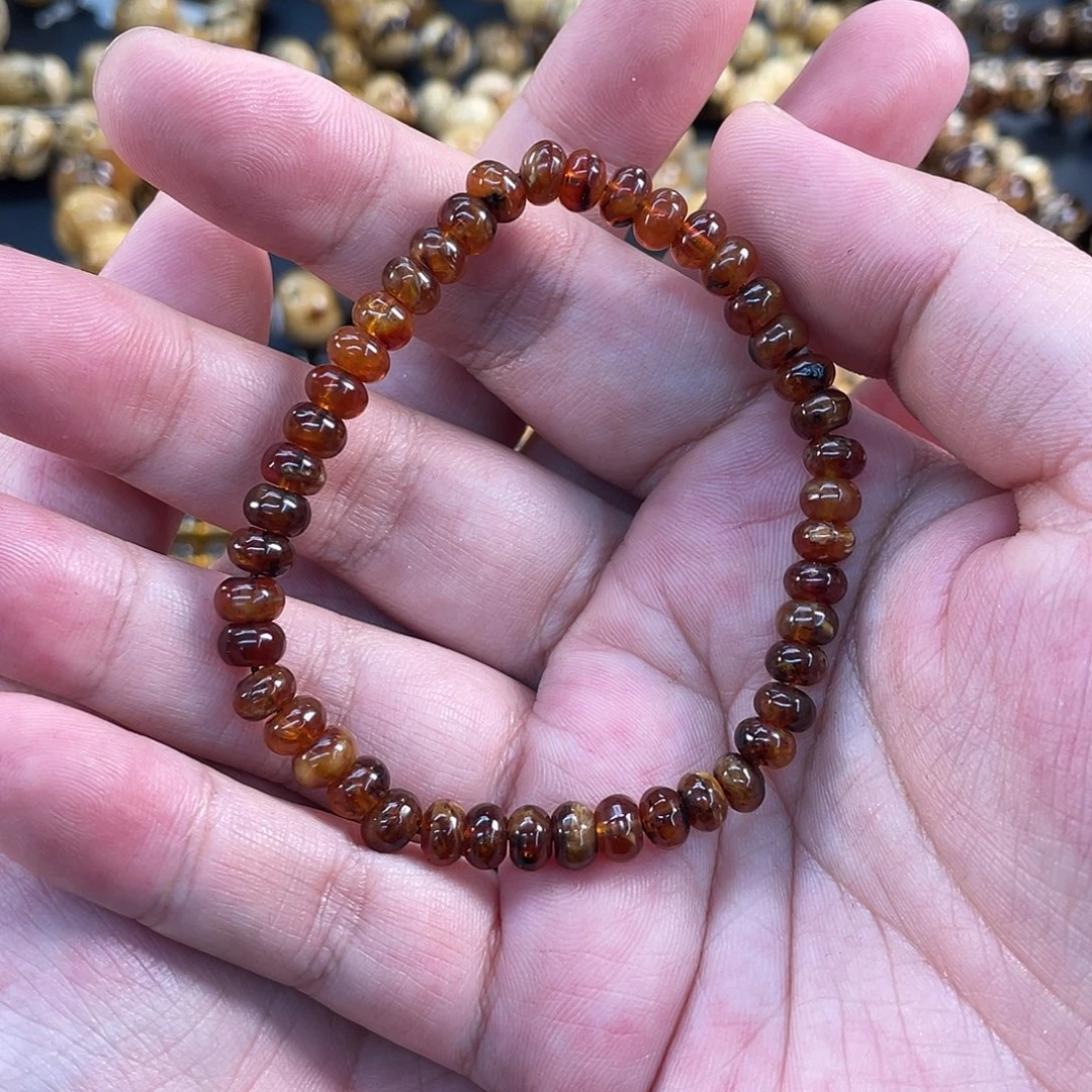 琥珀未镶嵌裸石6mm血蜜蜡